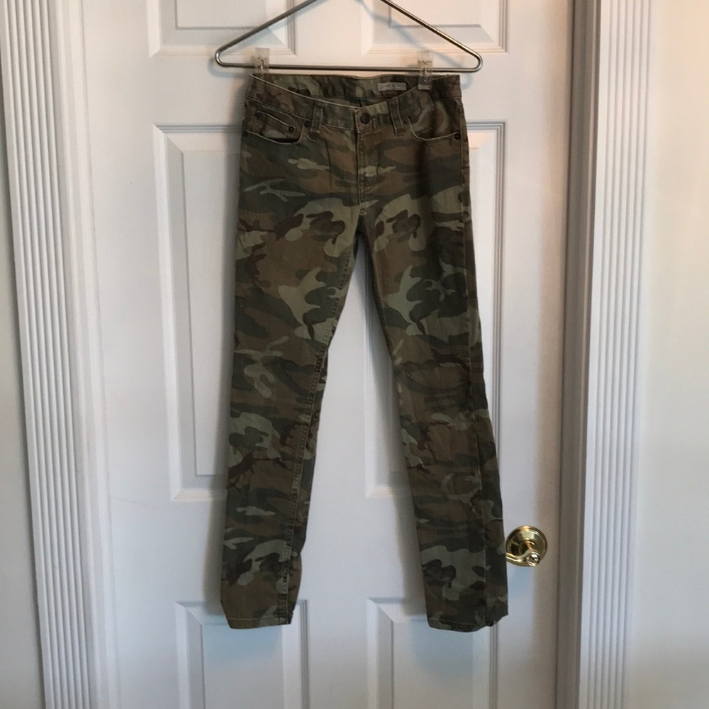 Gently worn RL Bowery cut camo stretch jeans